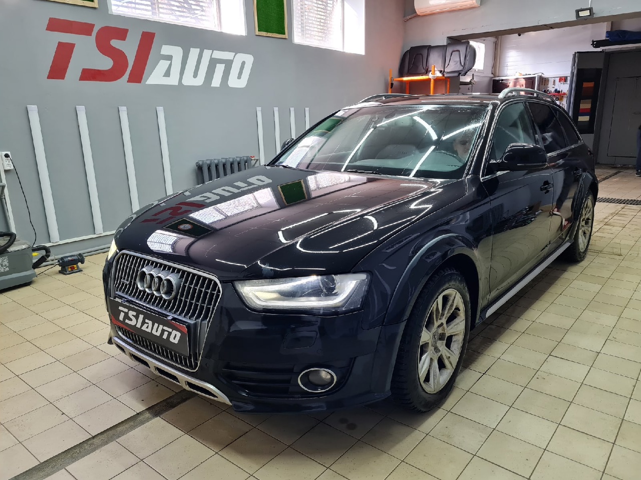 Шумоизоляция Audi A4 Allroad B8 в Алматы