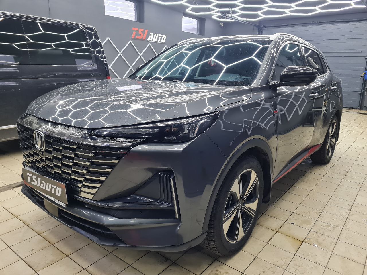 Changan Uni-S установка подсветки салона в Алматы