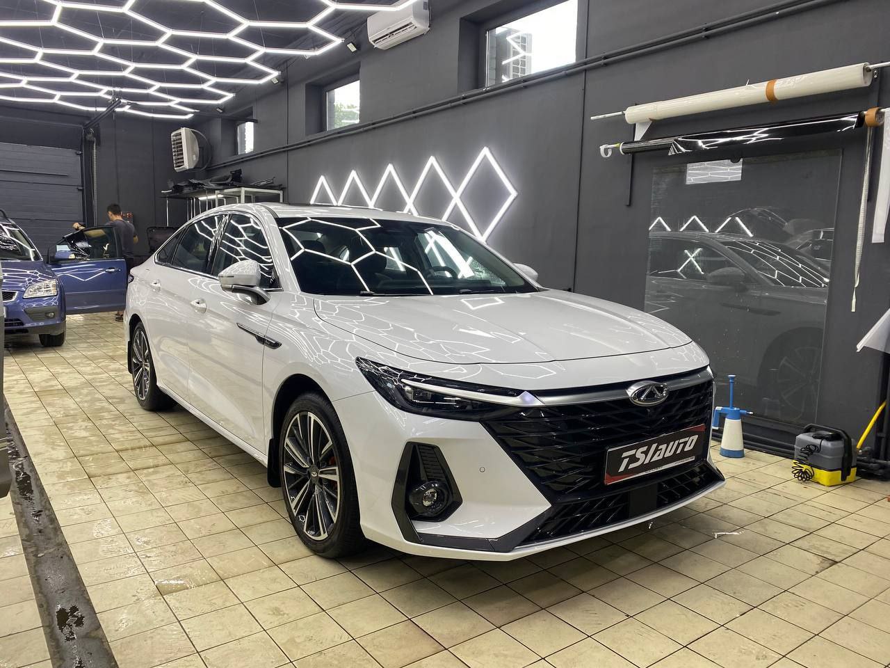 Chery Arrizo 8 шумоизоляция в пакете Элит в Алматы