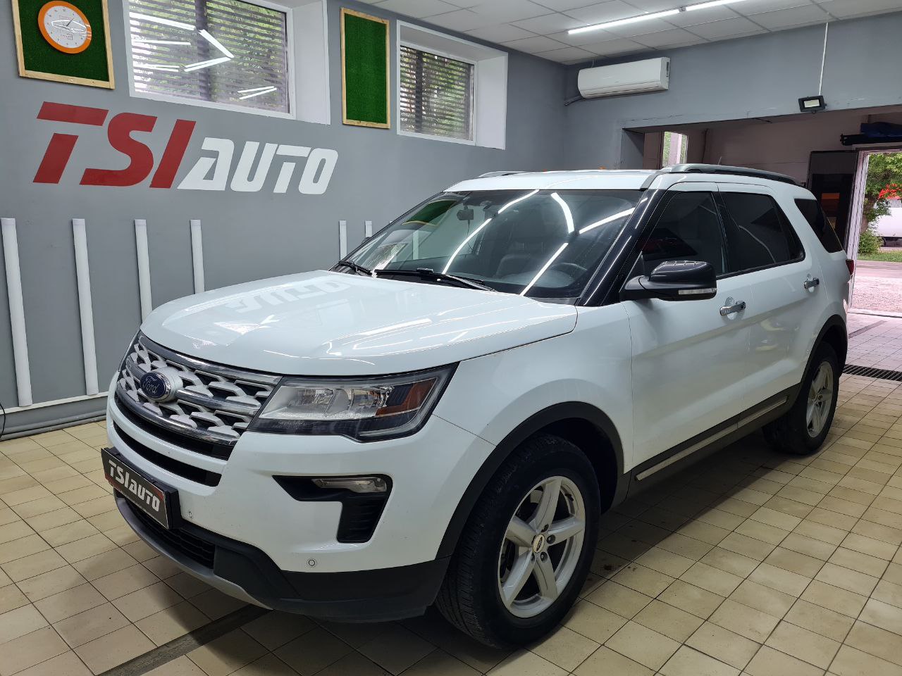 Шумоизоляция Ford Explorer в Алматы в пакете Комфорт