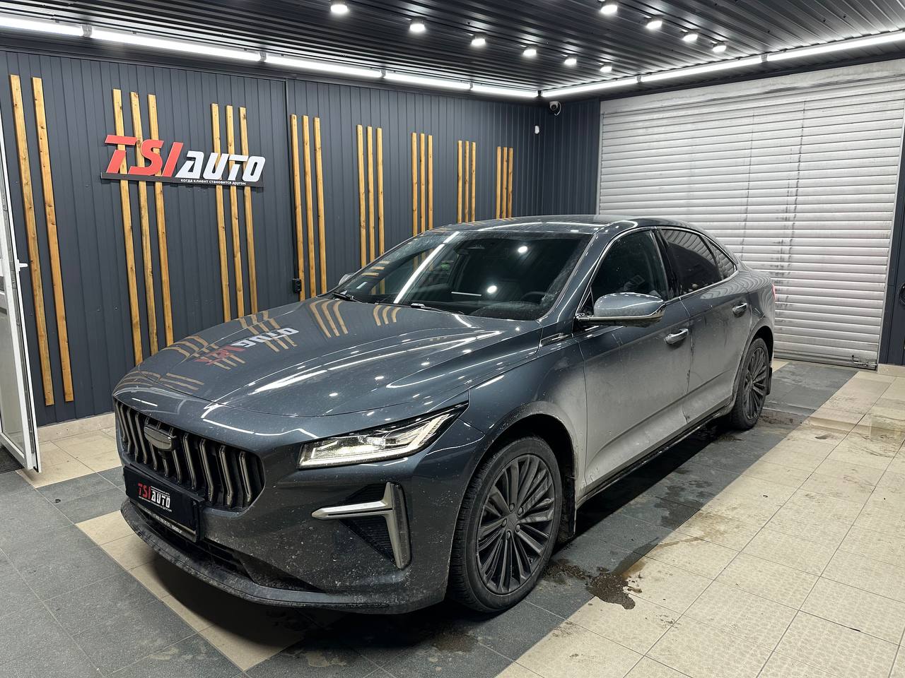 Geely Preface установка подсветки салона в Алматы