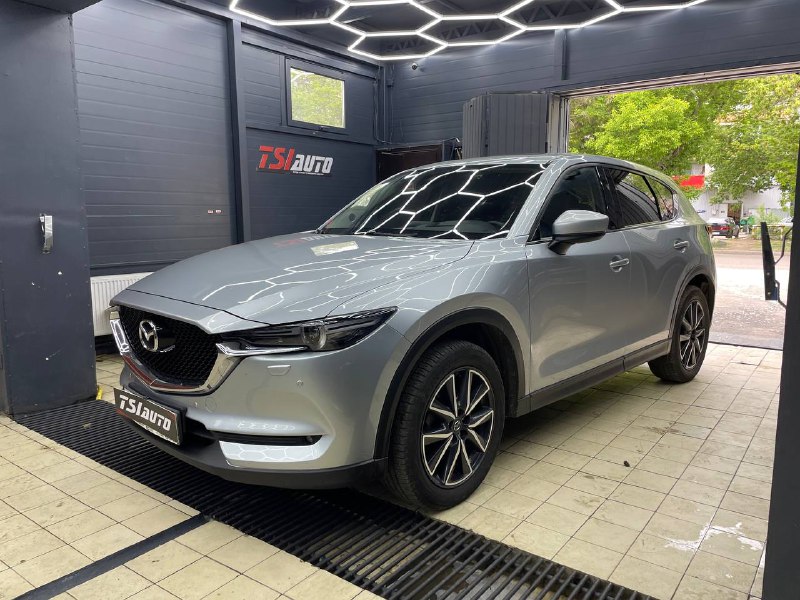 Оклейка пленкой Mazda CX-5 в Алматы