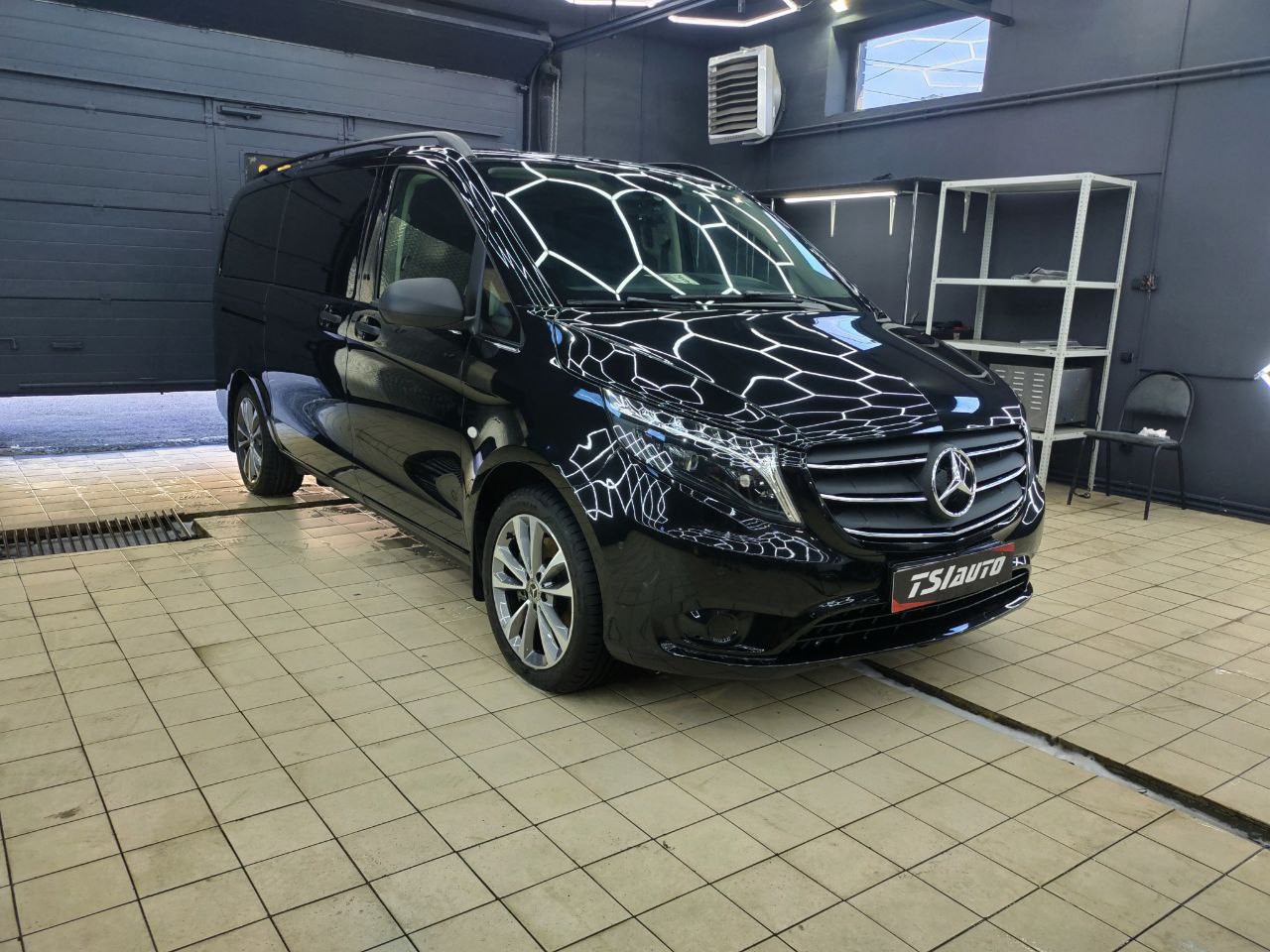 Mercedes Benz V-Class полная шумоизоляция в Алматы