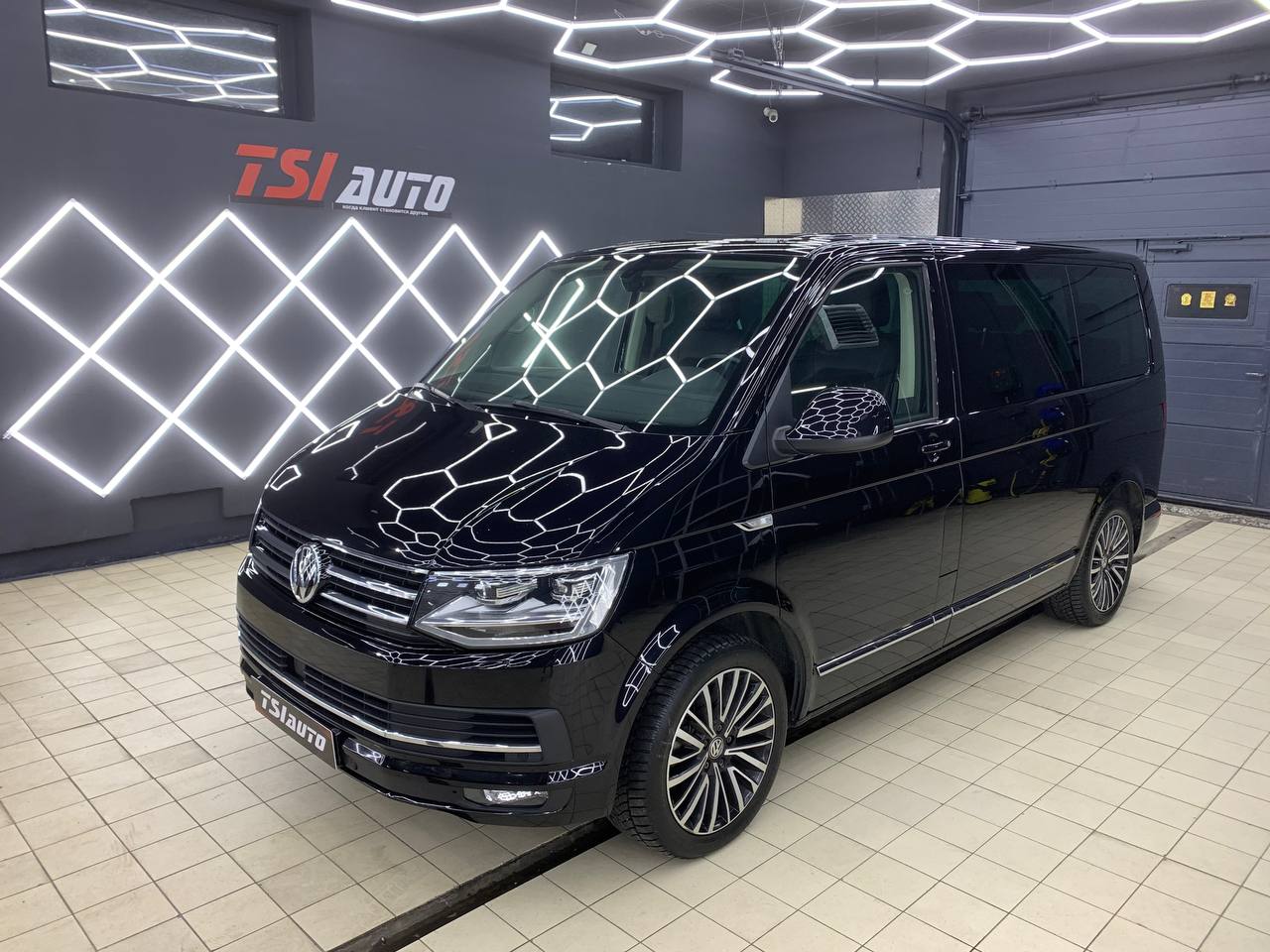 Установка усилителя и акустики Volkswagen Multivan в Алматы