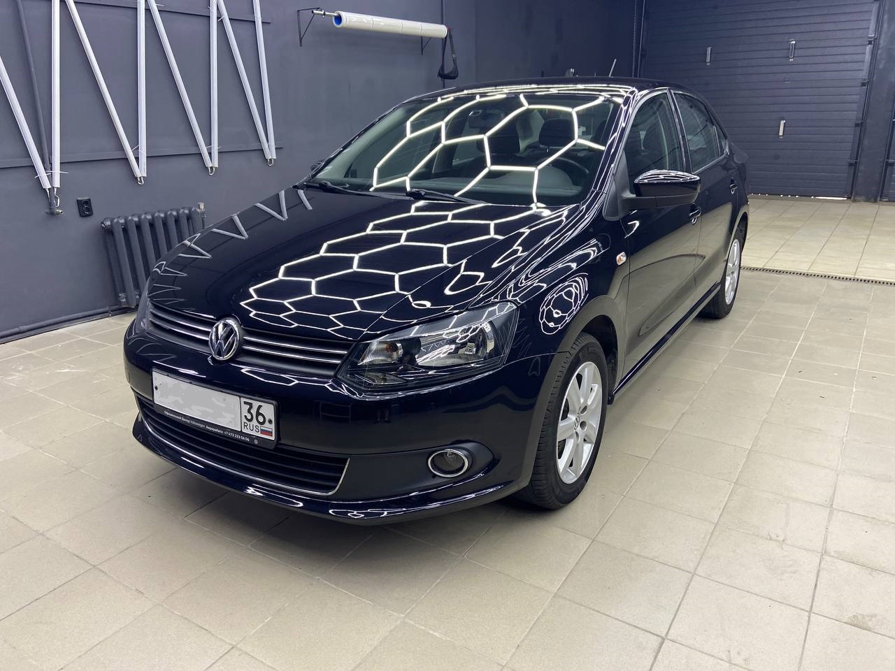Оклейка пленкой Volkswagen Polo в Алматы