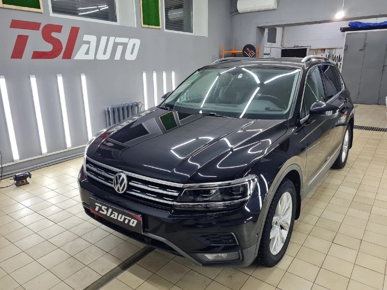 Полная шумоизоляция Volkswagen Tiguan 2 в Алматы
