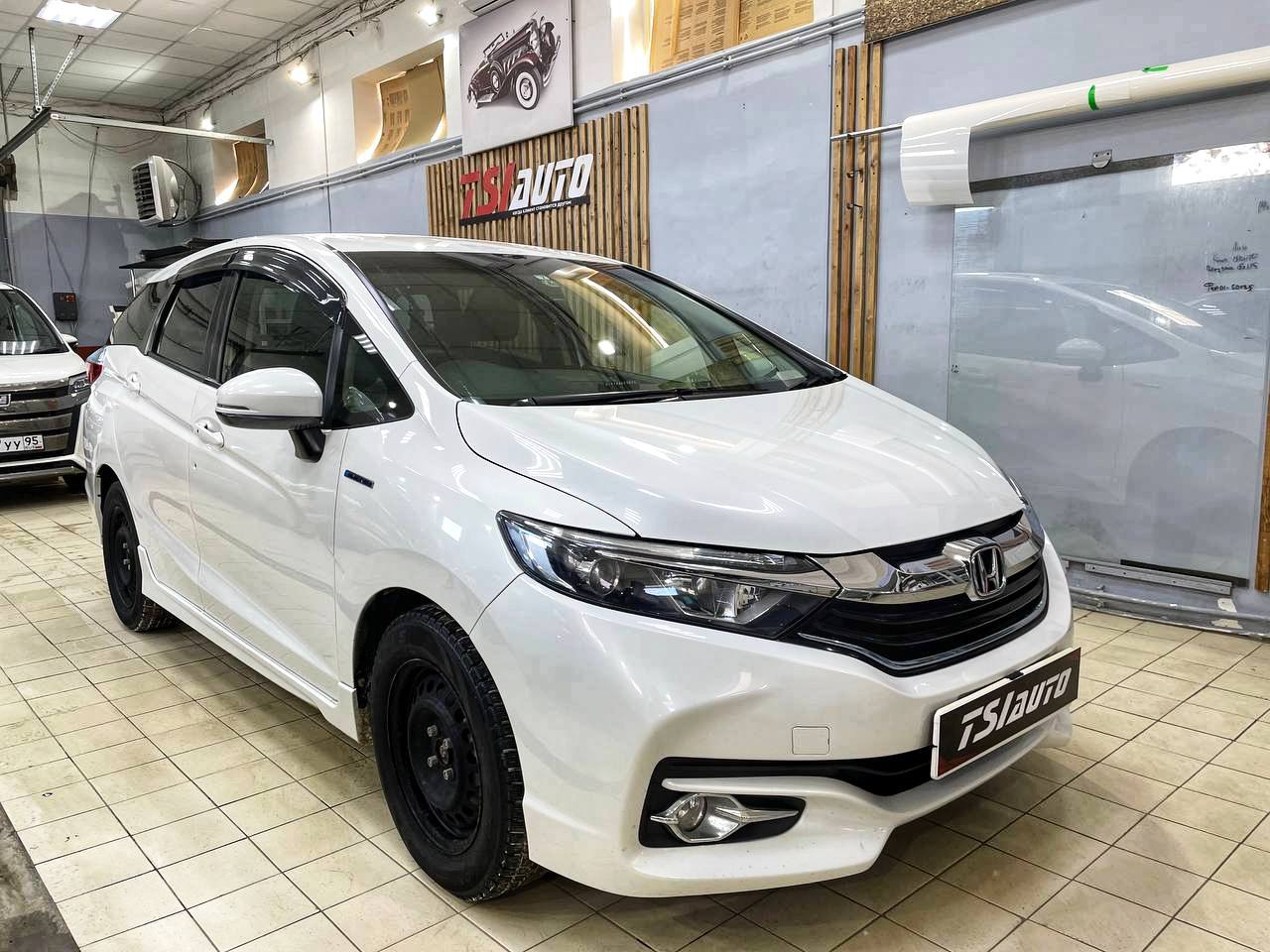 Шумоизоляция Honda Shuttle в Алматы