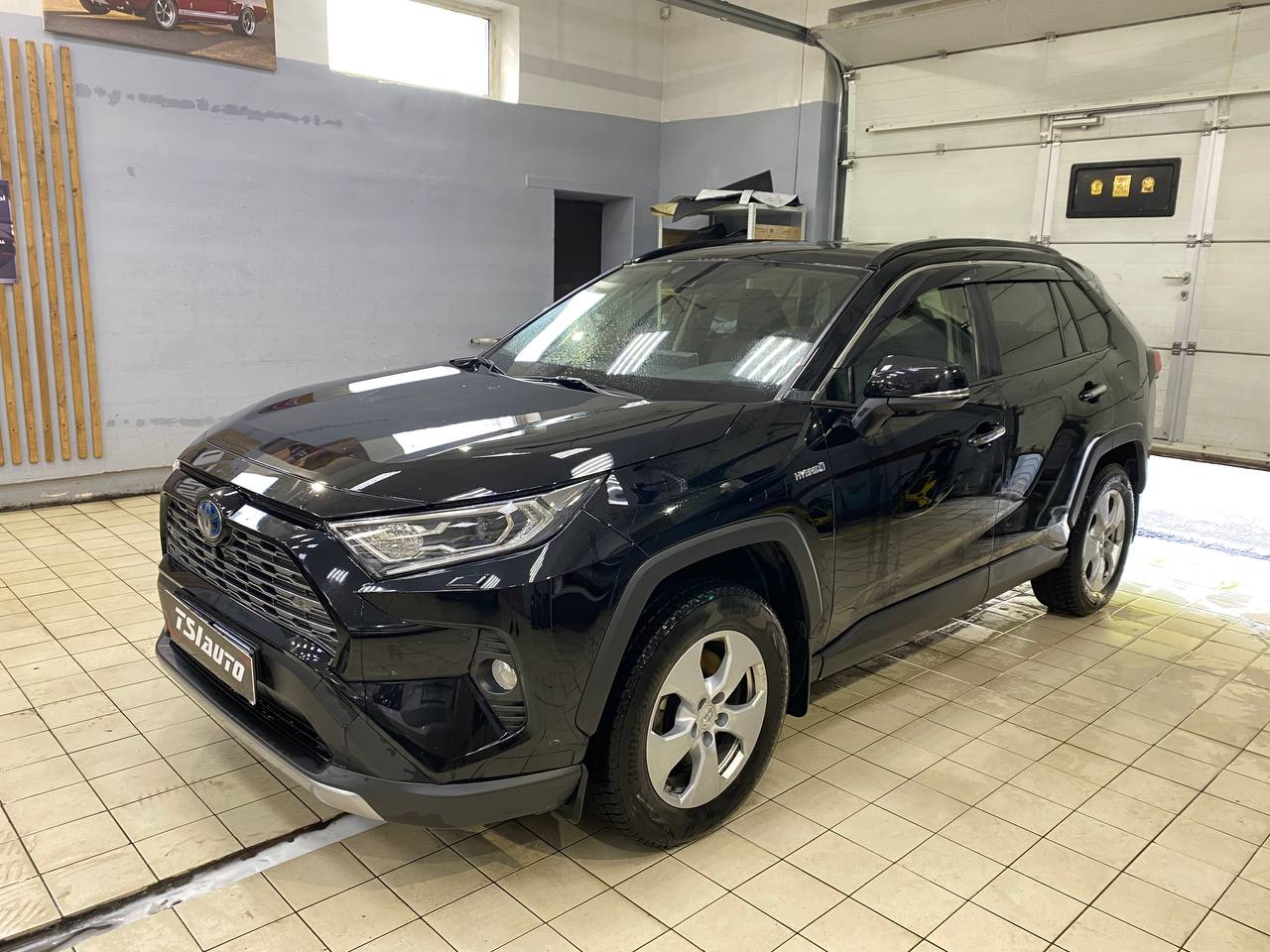 Toyota RAV4 шумоизоляция арок в Алматы