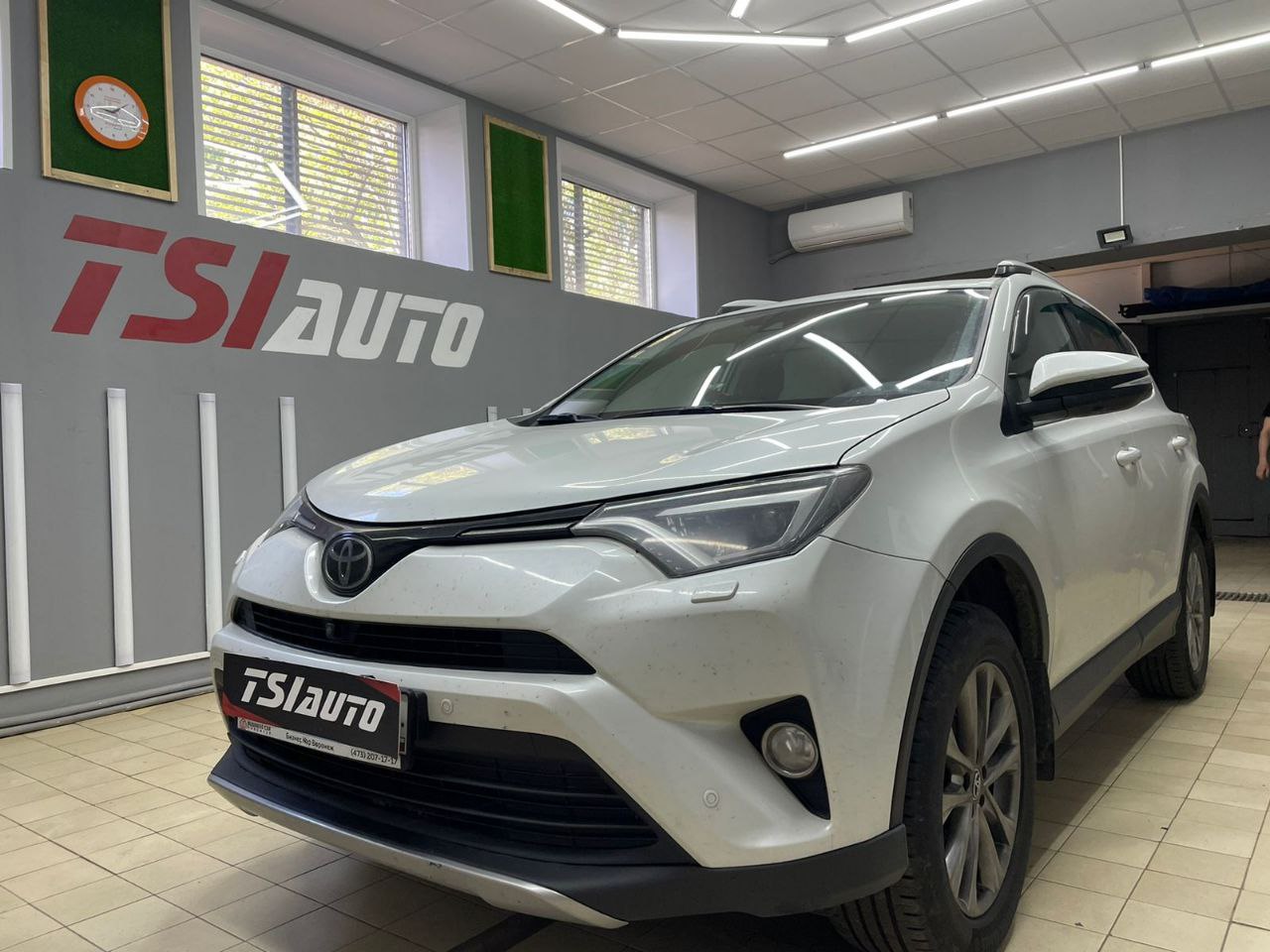 Шумоизоляция Toyota RAV4 в Алматы